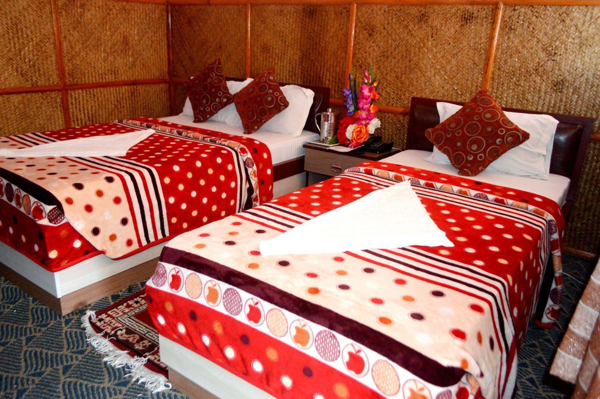 Pokhara Deep Sagar Hotel 외부 사진