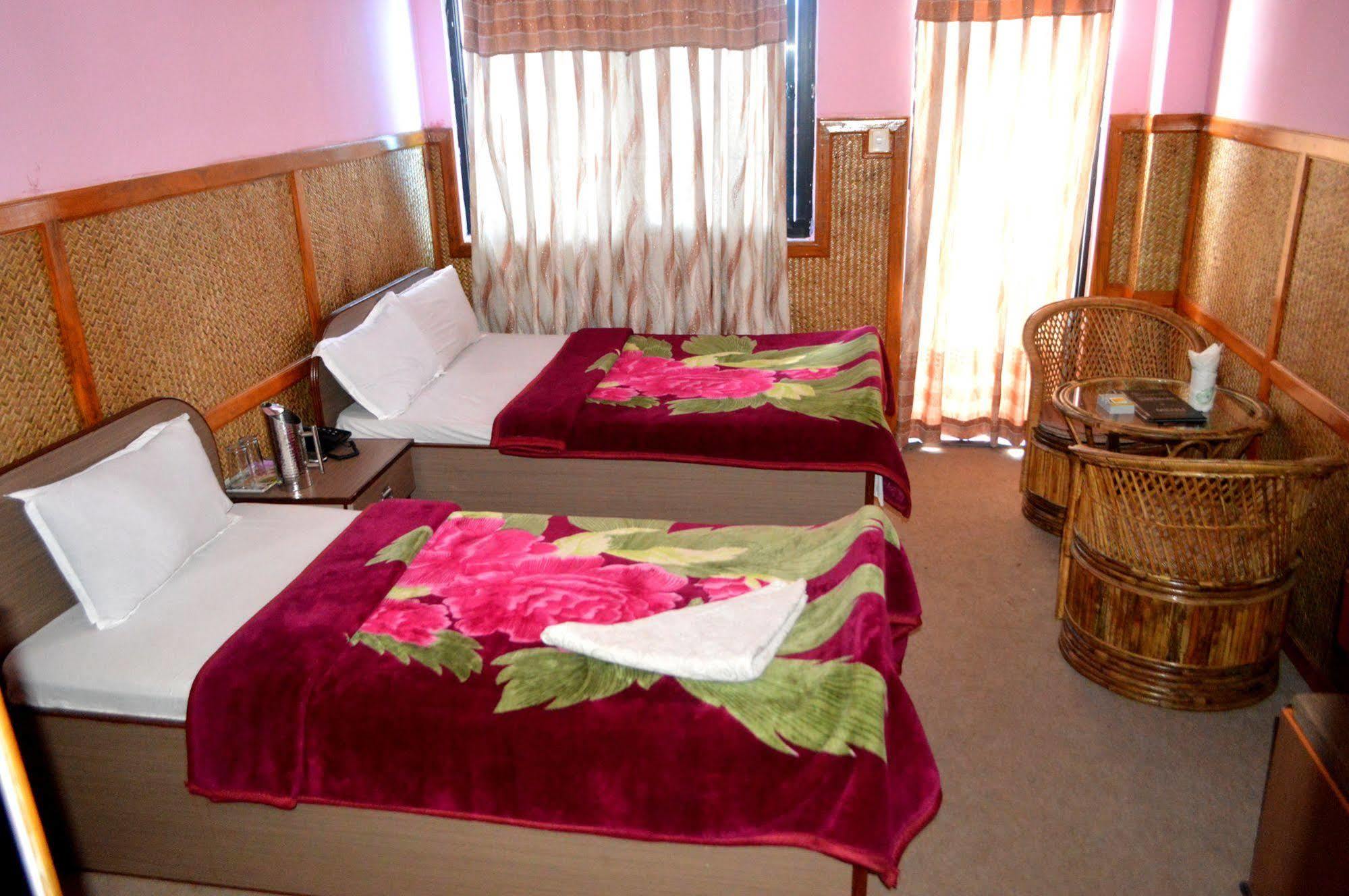 Pokhara Deep Sagar Hotel 외부 사진